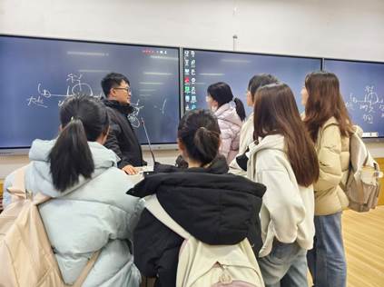 图示, 示意图
中度可信度描述已自动生成:ver1